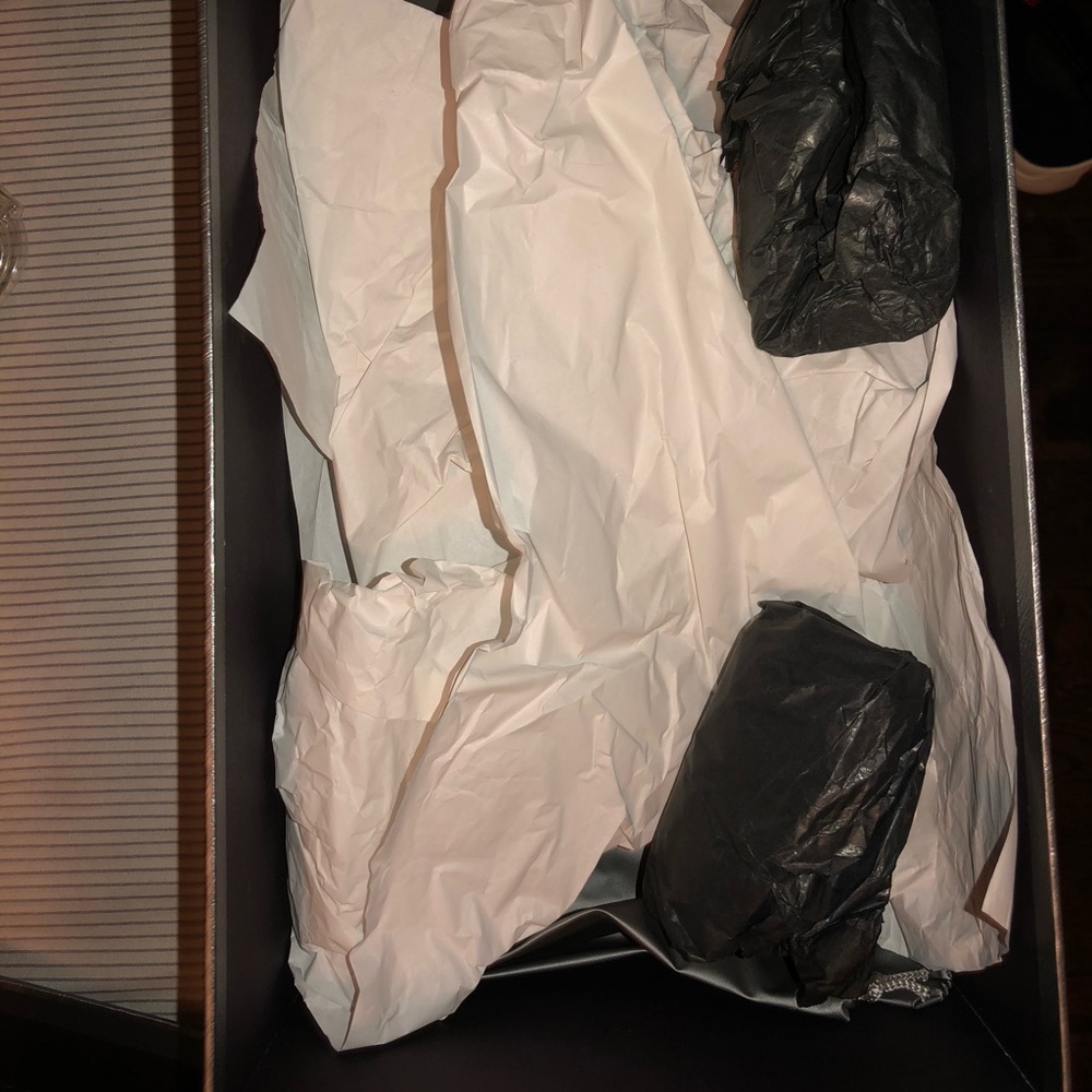 Prada slip on sneaker - Picture 4 of 4